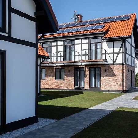 W Starym Porcie - Apartament - 2 Sypialnie Krynica Morska Bagian luar foto